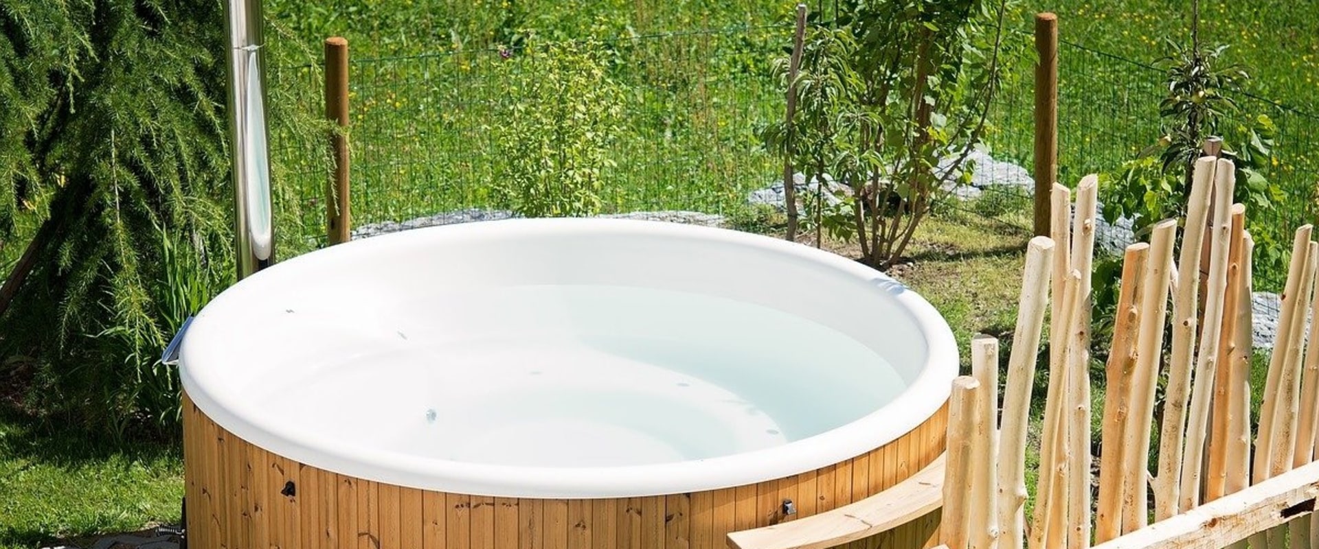 Hoe vaak moet je een opblaasbare hot tub aftappen en bijvullen?